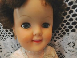 18 inch unmarked 50 bride closeup